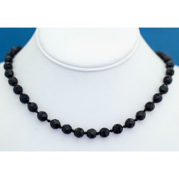 32 Inch Vintage Gothic Beaded Necklace - D26 - Picture 3 of 4